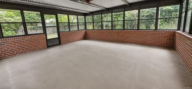 Building Photo - 502 Chambliss St