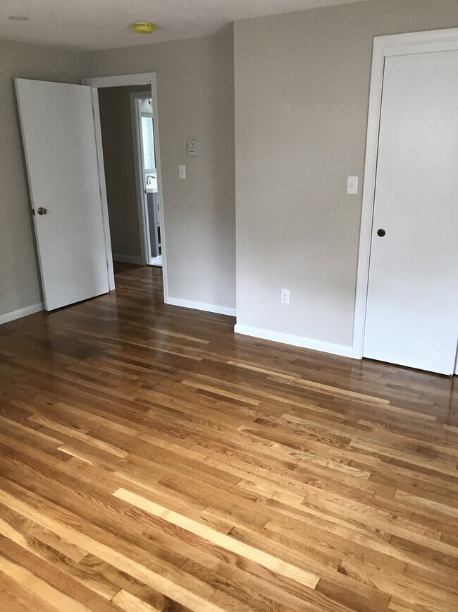 Building Photo - 626-628 Summer St.