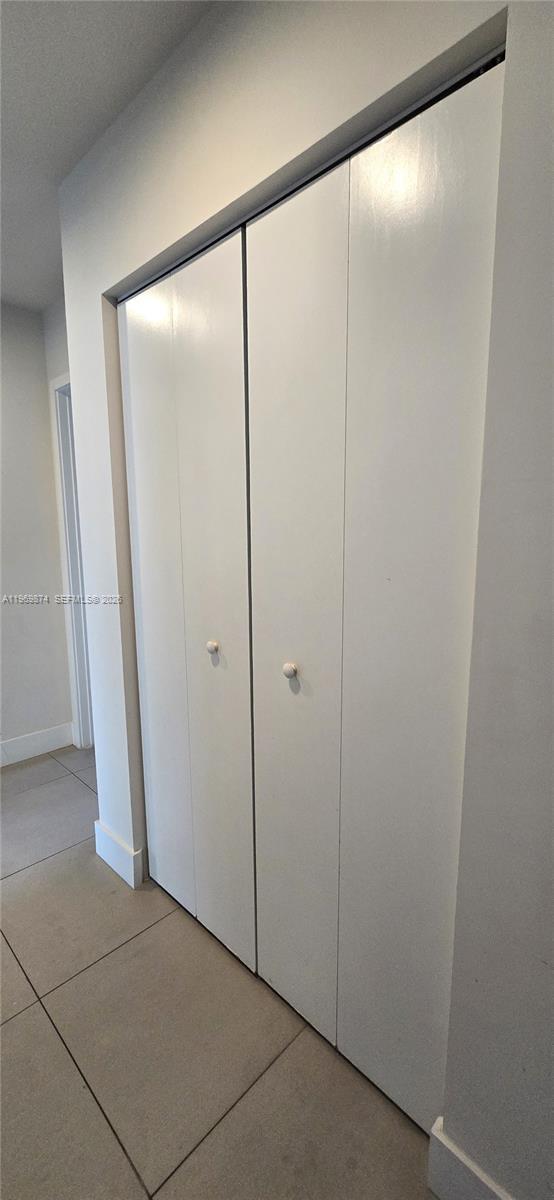 Building Photo - 2535 NE 193rd St