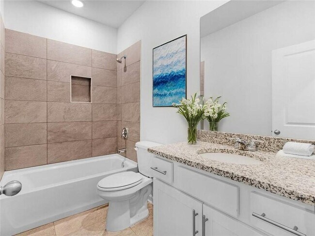 Building Photo - 223 Monarch Village Way