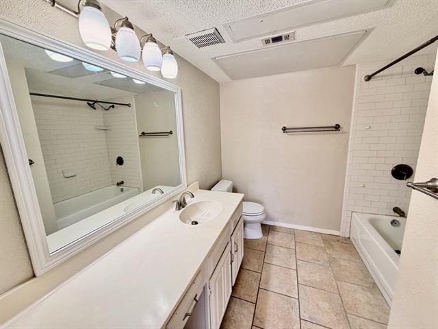 Building Photo - 333 Melrose Dr