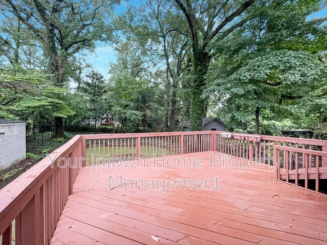 Building Photo - 430 Lynnhaven Dr SW