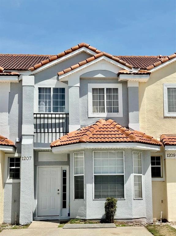 Primary Photo - 1207 S Beach Cir