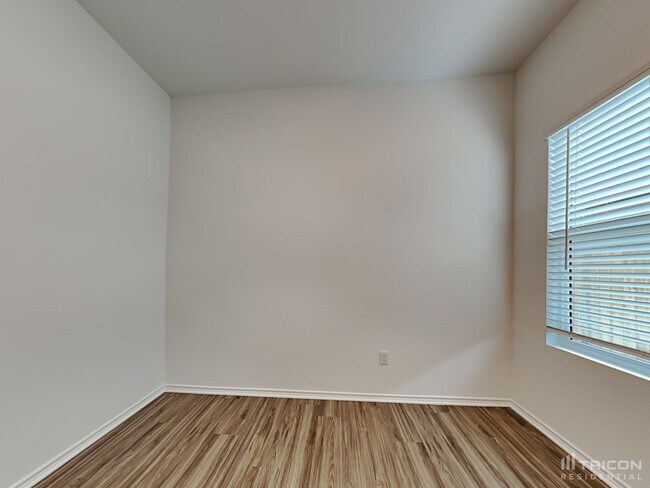 Building Photo - 179 Mica Trl