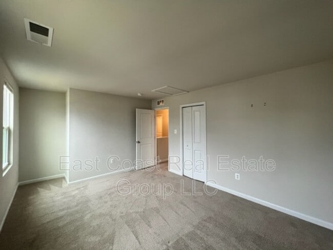 Building Photo - 216 Salida Trl