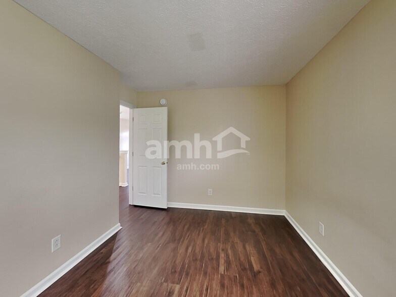 Building Photo - 6515 Knobstone Way