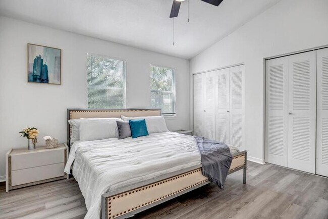 Building Photo - 111 E 1st St