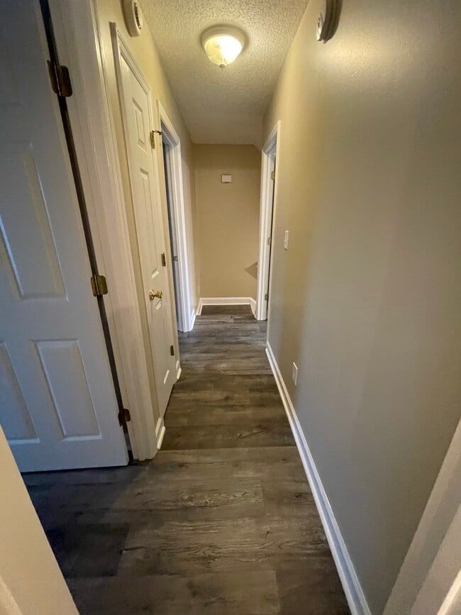 Building Photo - 119 Tillett Ln