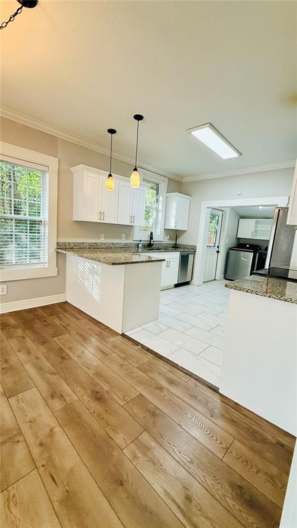 Building Photo - 1210 E 33rd Ave