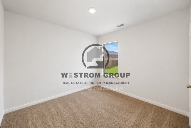 Building Photo - 104 Bovine Dr