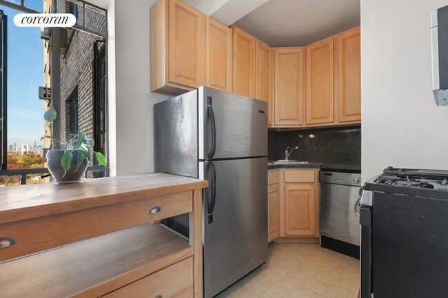 Building Photo - 101 Lafayette Ave