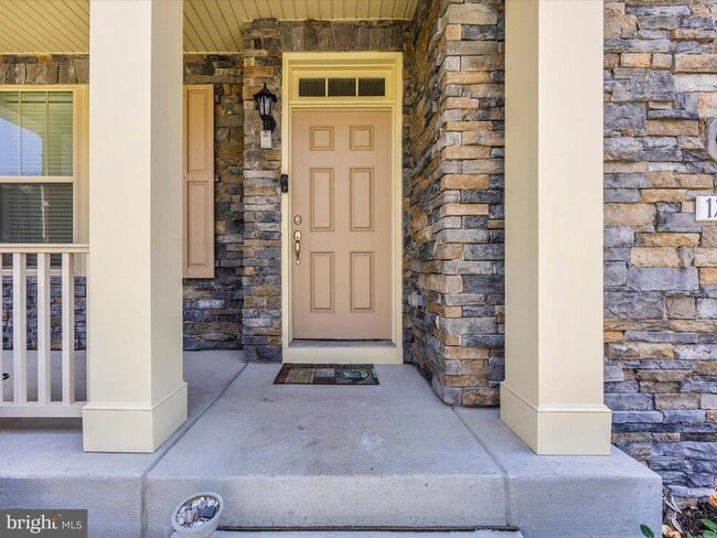 Building Photo - 1704 Evansberry Dr