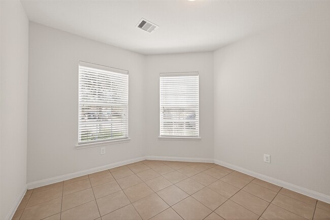 Building Photo - 4918 Jagged Cliff Ln