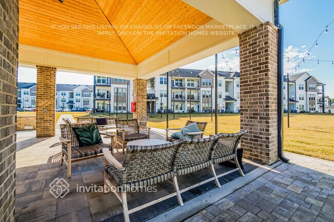 Building Photo - 921 Greenville Wy