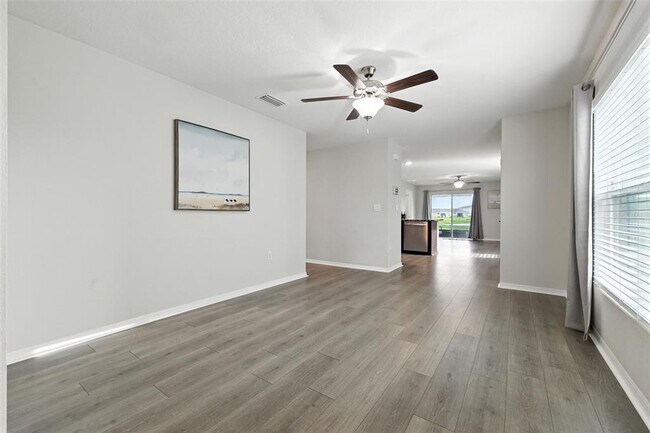 Building Photo - 3903 Silver Strand Trl