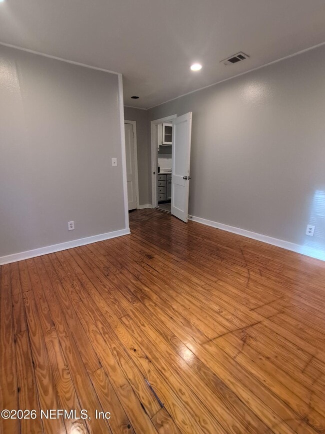 Building Photo - 1037 Detroit St