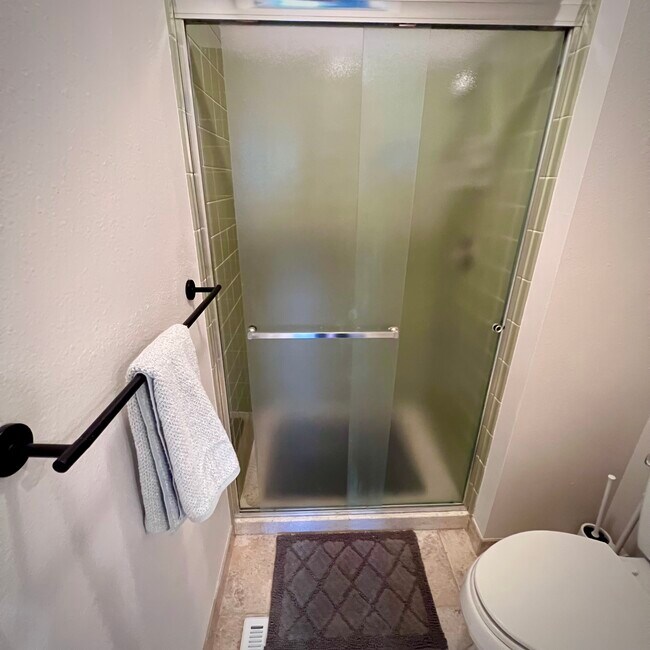 Building Photo - 14372 W Archer Ave