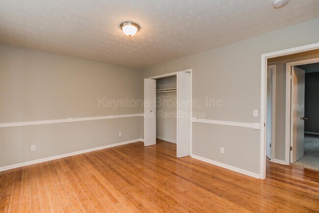 Building Photo - 2700 Creekview Point NW