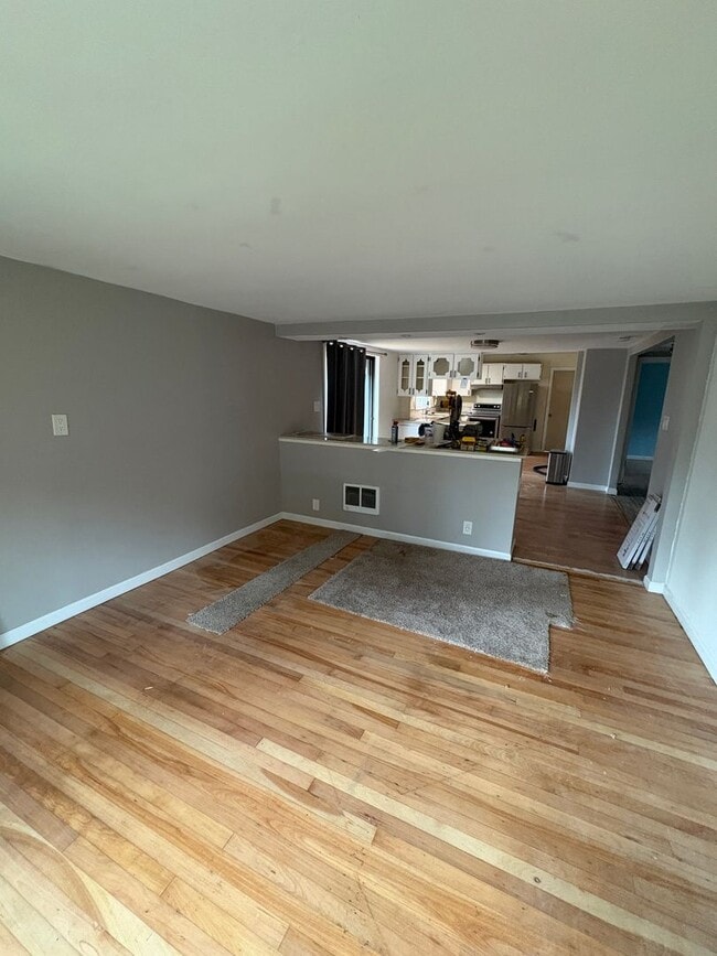 Building Photo - Charming 2 br Bungalow Seatac!