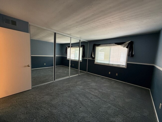 Building Photo - Beautiful Two Bedroom Townhome in San Luis...