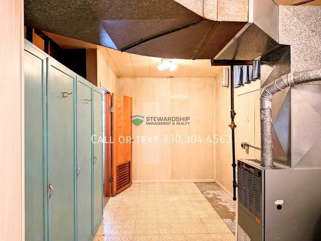 Building Photo - 139 Canal St W