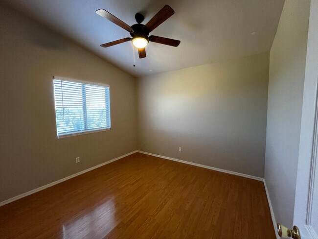 Building Photo - 8802 E University Dr