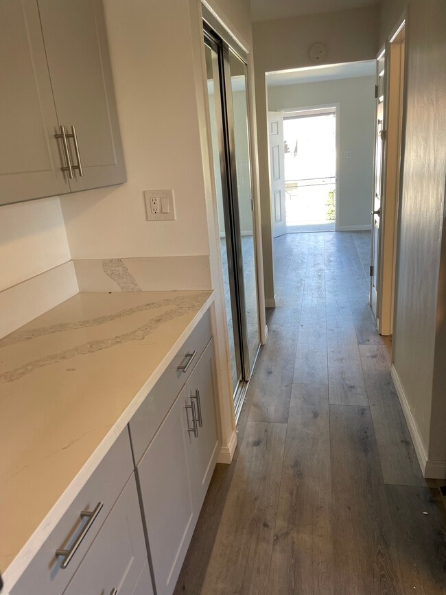 Kitchen - 1714 Grove St