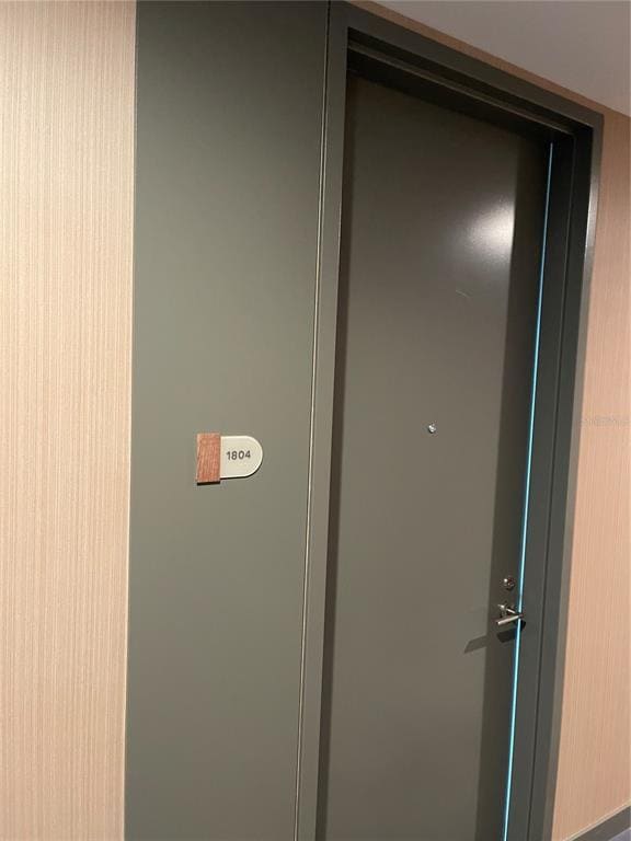 Building Photo - 400 Central Ave