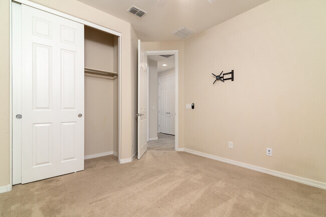 Building Photo - 22912 E Marsh Rd