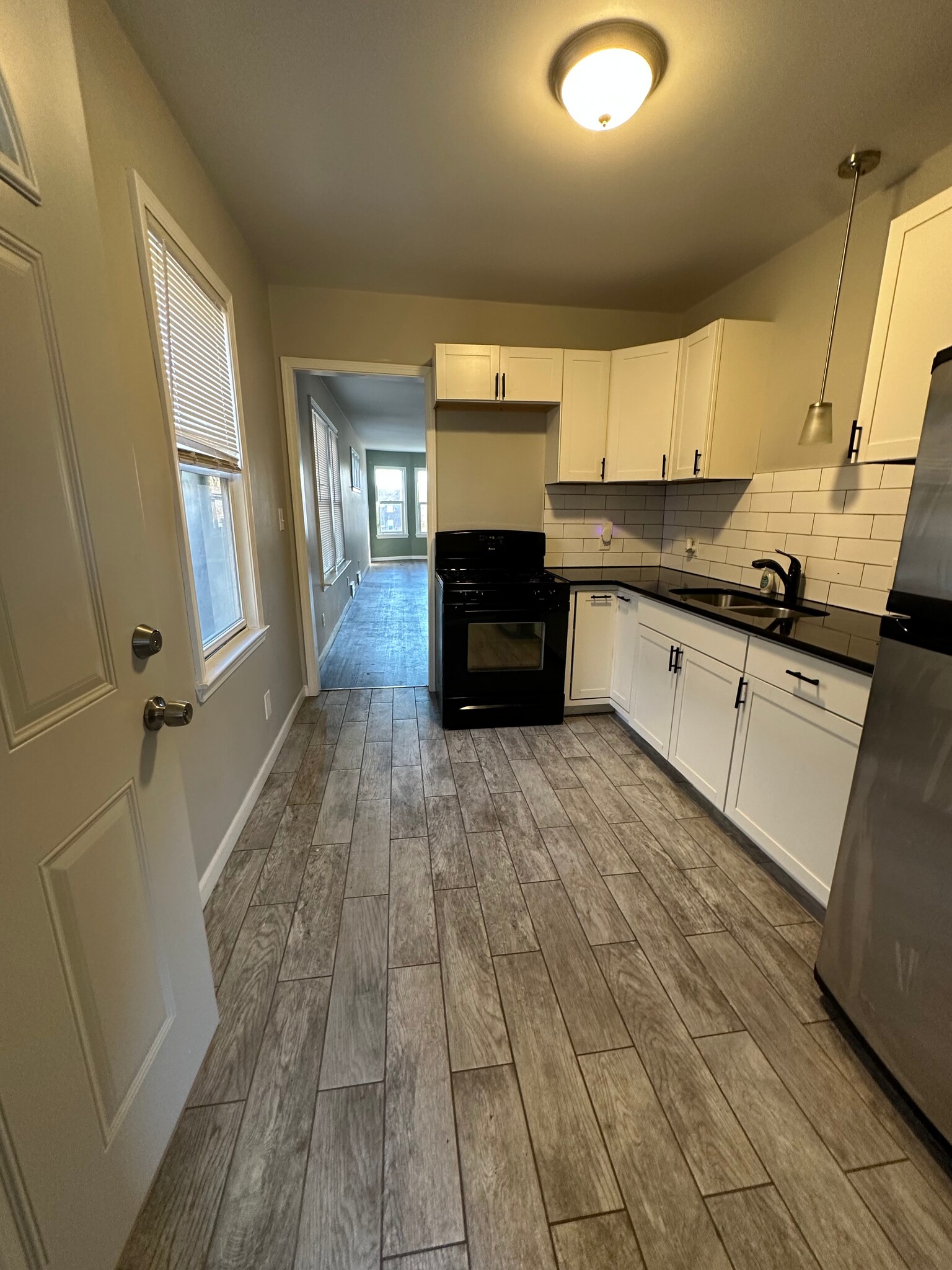 Kitchen - 349 Westminster St