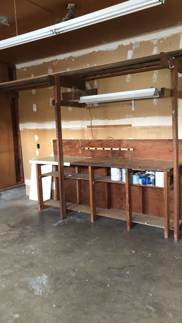 Building Photo - Beautiful Single Level 3/2 Charming NW Cor...