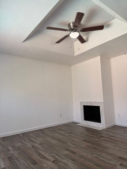 Building Photo - 4317 Hartford St