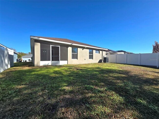 Building Photo - 1022 Rivershore Ave