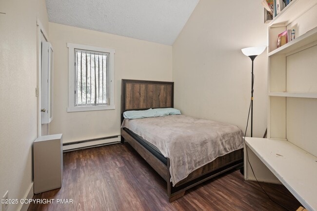 Building Photo - 854 Crest Pines Ln