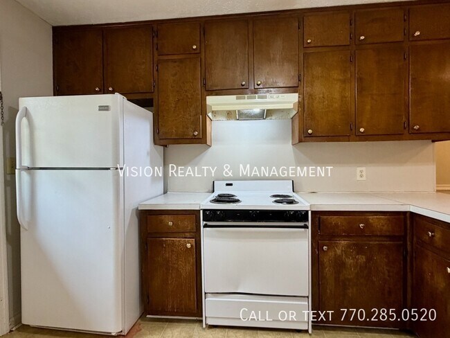 Building Photo - 96 Brock St