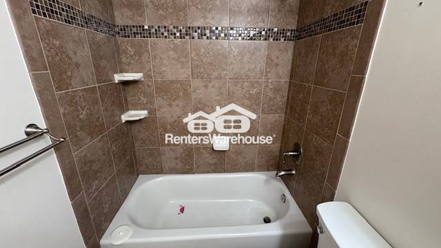 Building Photo - 8139 Londonderry Ct