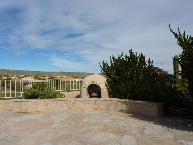 Building Photo - 38006 S Desert Highland Dr