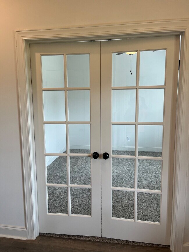 Building Photo - "Spacious 4-Bedroom Retreat with 3.5 Baths in Charming Mt. Juliet!"