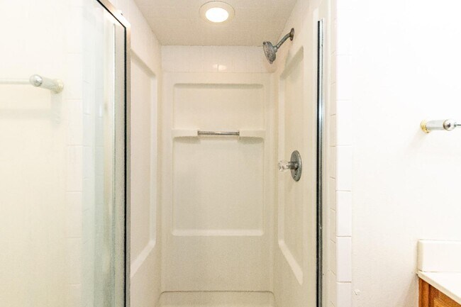 Building Photo - 2513 26th St