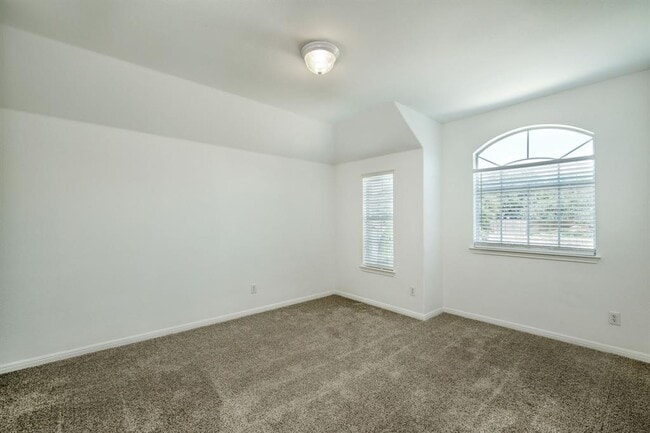 Building Photo - 2403 Vestavia Ridge Ln
