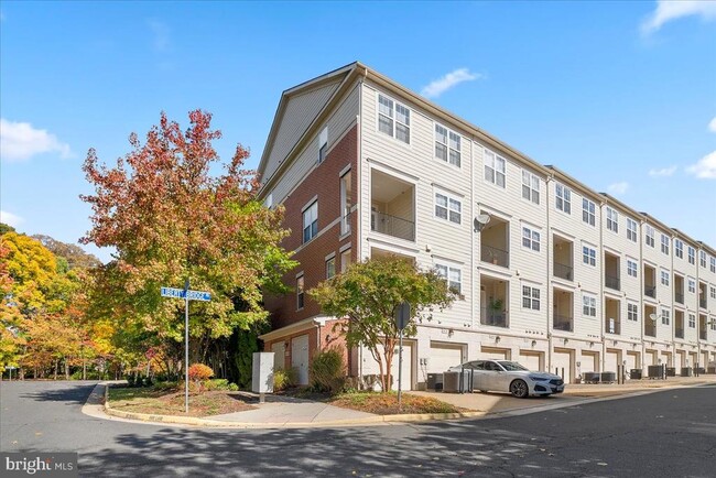 Building Photo - 12432 Liberty Bridge Rd