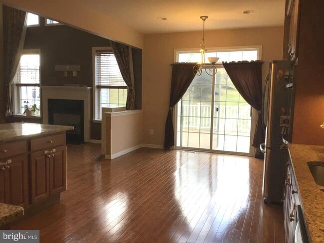 Building Photo - 17 Wharton Dr