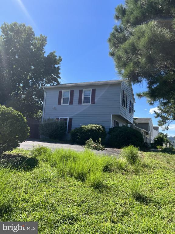 Primary Photo - 939 Pleasant St