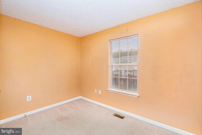 Building Photo - 409 Potomac Hills Dr