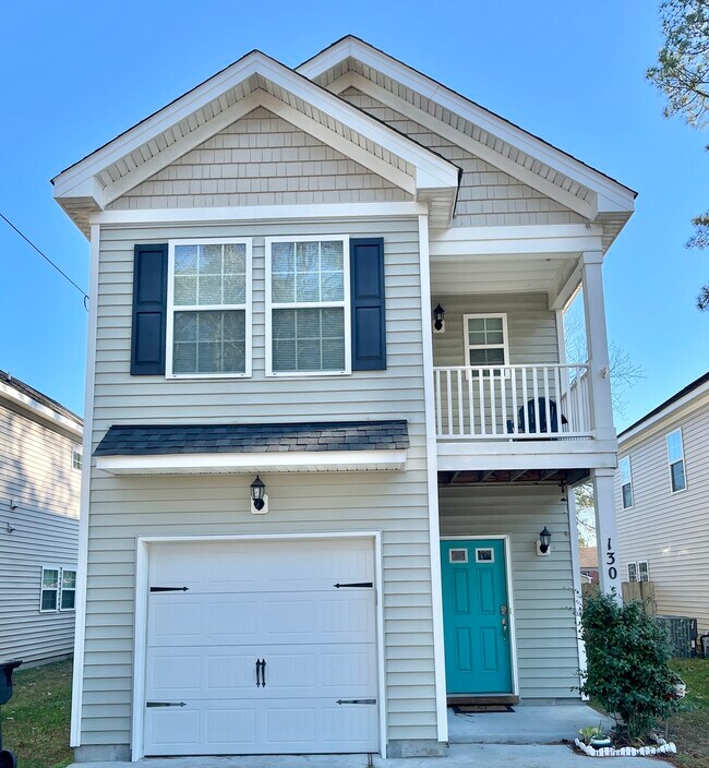Primary Photo - 130 S Palm Ave