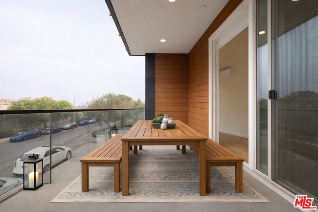 Building Photo - 5813 Lexington Ave