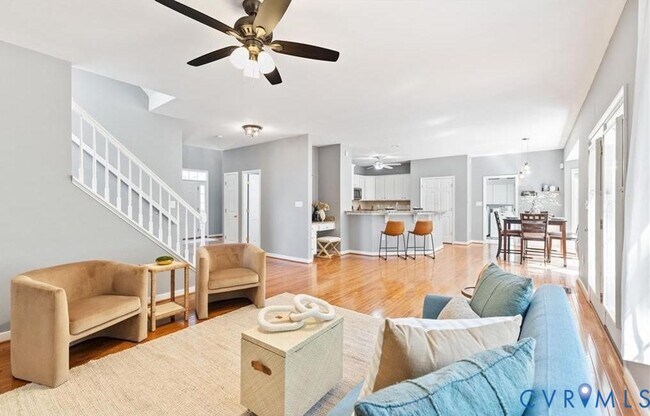 Building Photo - 1937 Bantry Dr