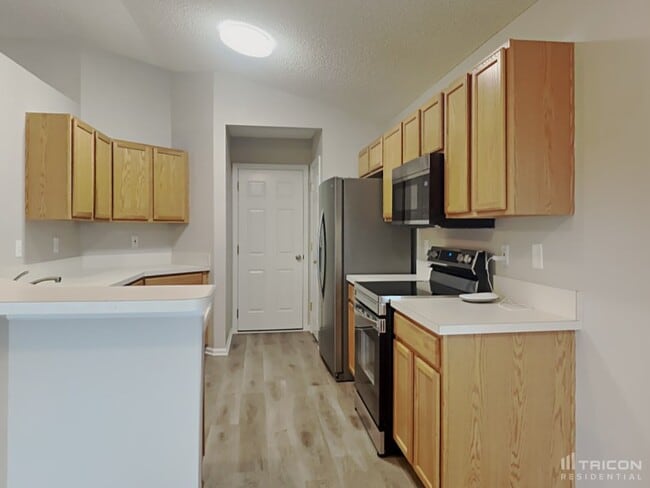 Building Photo - 4500 Loveland Pass Dr E