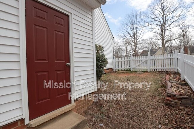 Building Photo - 12316 Boxford Ln