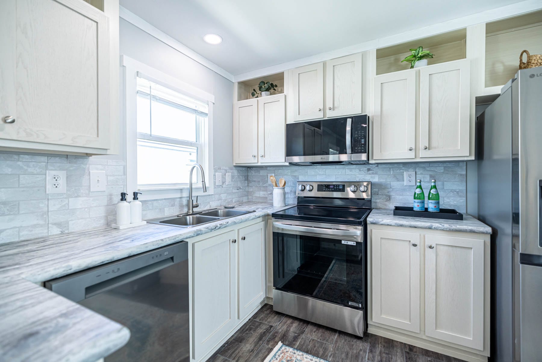 Building Photo - 233 Noriker Dr